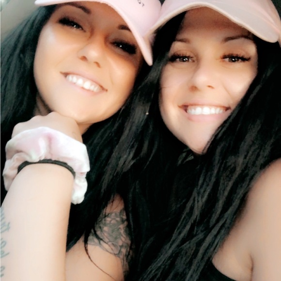 Meet your Posher, Alissa - Picture 7 of 8